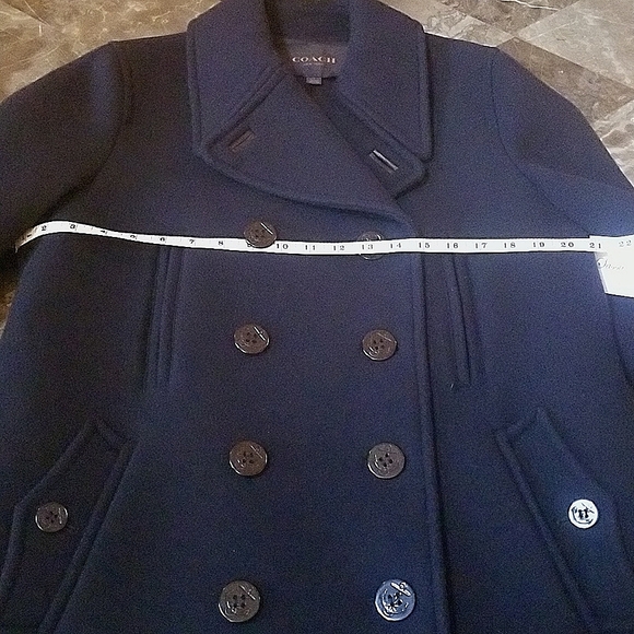 Coat - Picture 9 of 10